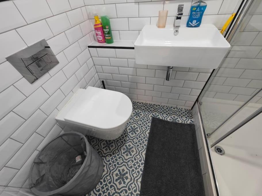New Studio Flat In Old Street - Zone 1 Lägenhet London Exteriör bild