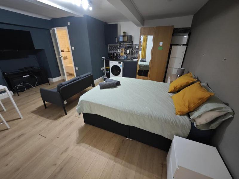 New Studio Flat In Old Street - Zone 1 Lägenhet London Exteriör bild